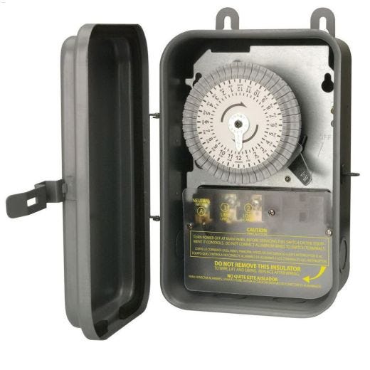 IIIWoods Outdoor 24 hr Grey Mechanical Time Switch With Metal Box