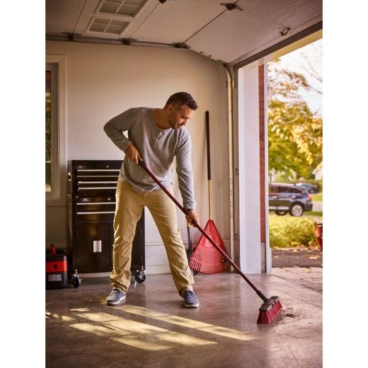 18" Multi-Surface Push Broom, Side-Clipped