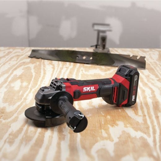 20V 4-1/2'' Angle Grinder Kit with PWRCore 20™ Lithium Batte