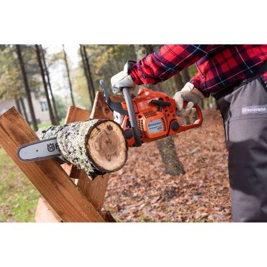 Husqvarna 16" 40.9cc Gas Chainsaw 435e