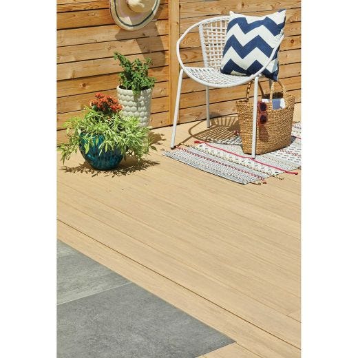 Planche rainurée de 12 pi en composite Timbertech