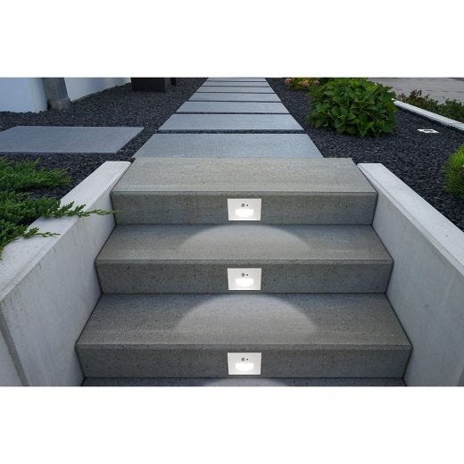 Integrated LED Recessed Motion Step Light 3W 85 Lumens 3000K