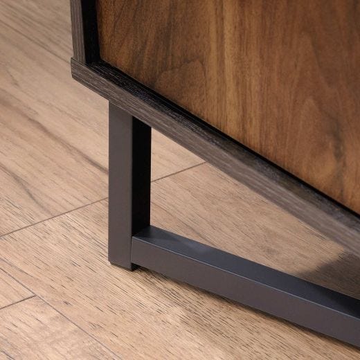 Canton Lane Ent Credenza Grand Walnut