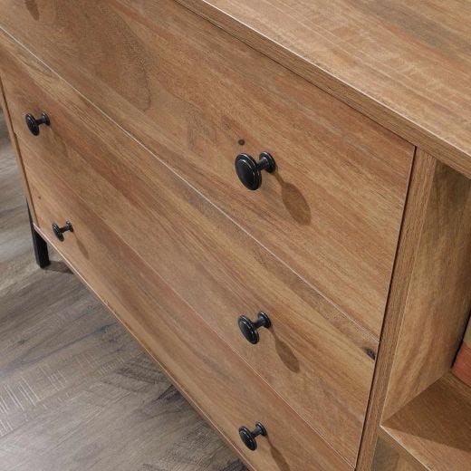 North Avenue Chest Sindoori Mango