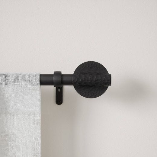 Tringle à rideaux 1 po Odyssey, 42 à 120 po, noir mat