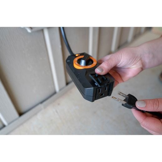 Outdoor Dusk To Dawn Lighting Timer, 1 Grounded Outlet