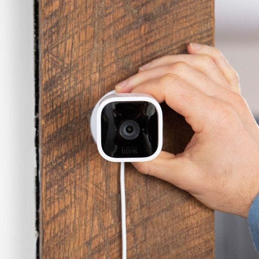 Blink Mini 1-Camera Plug In- White