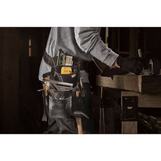 DEWALT Leather Pouch With Belt