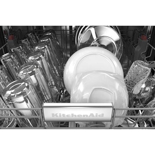 24" Built-in Dishwasher with FreeFlex™ Third Rack Stainless