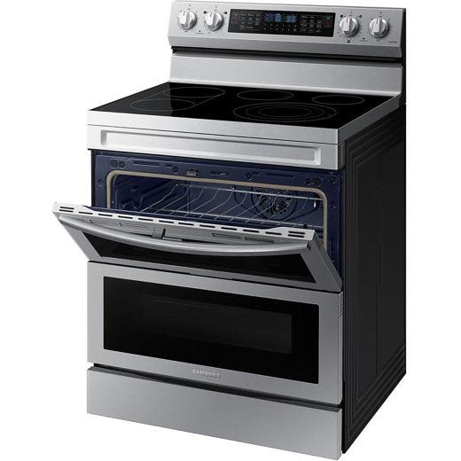 30" Freestanding Electric Range with Flex Duo™