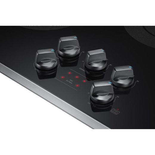 30" 5-Element Smart Electric Cooktop Knob Controls