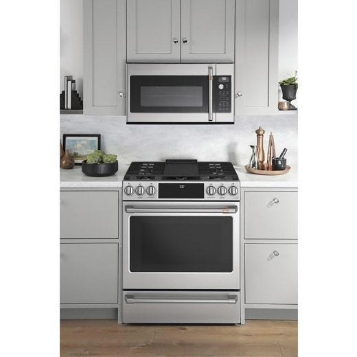 30" Slide-in Gas Range with Convection Technology