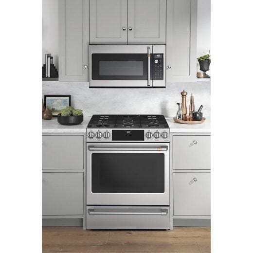 30" Slide-in Gas Range with Convection Technology