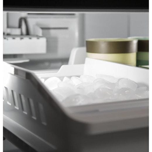 30" 21 cu.ft. Bottom Freezer Refrigerator w/Interior Ice