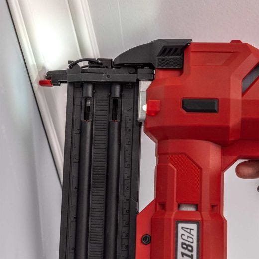 20V Brushless 18 Gauge Nailer Kit