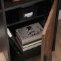 Bureau avec porte de la collection Canton Lane®, Grand Walnu