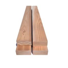 Cèdre de première qualité 2 x 4 po x 10 pi