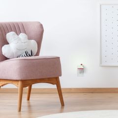 LED Plug-In Automatic Cupcake Night Light, 3000K