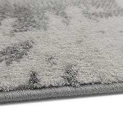 4’4” x 7’0” Hilton Area Rug