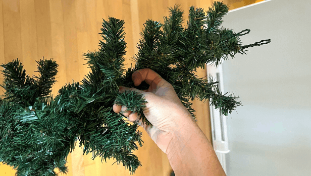 fluffing garland