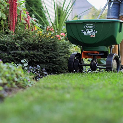Spreaders & sprayers image
